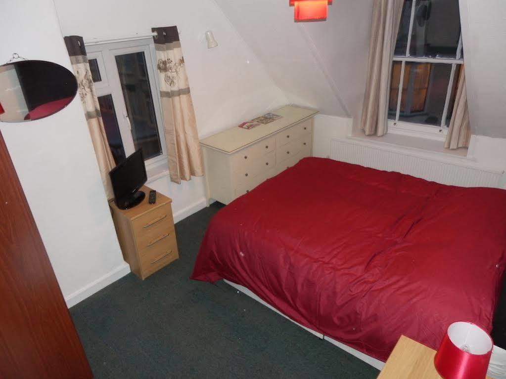 Ocean Backpackers Self-catering * Ilfracombe